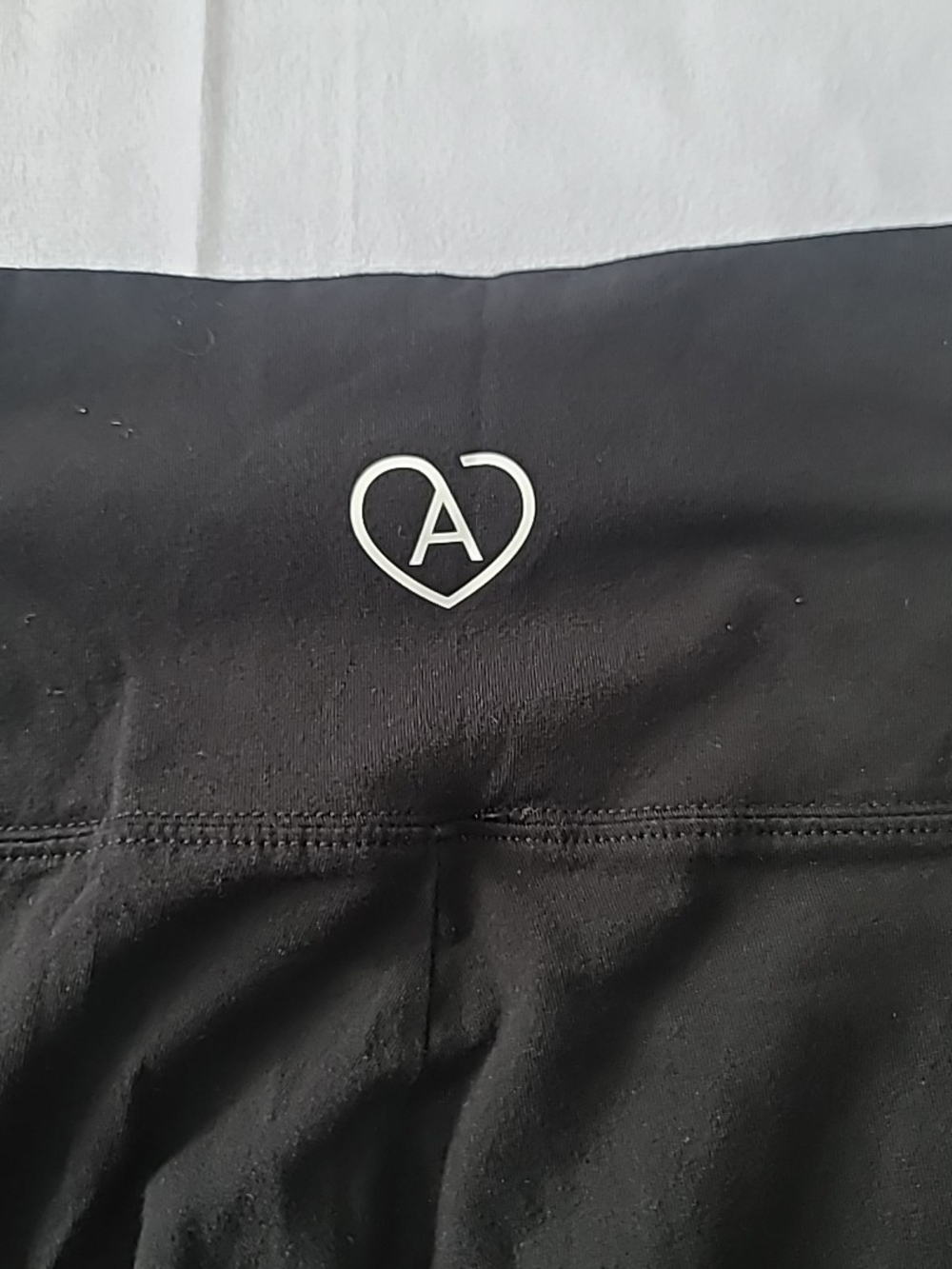 Aritzia Heart Motif Thank You Leggings Black Size Small Activewear - Picture 8 of 8